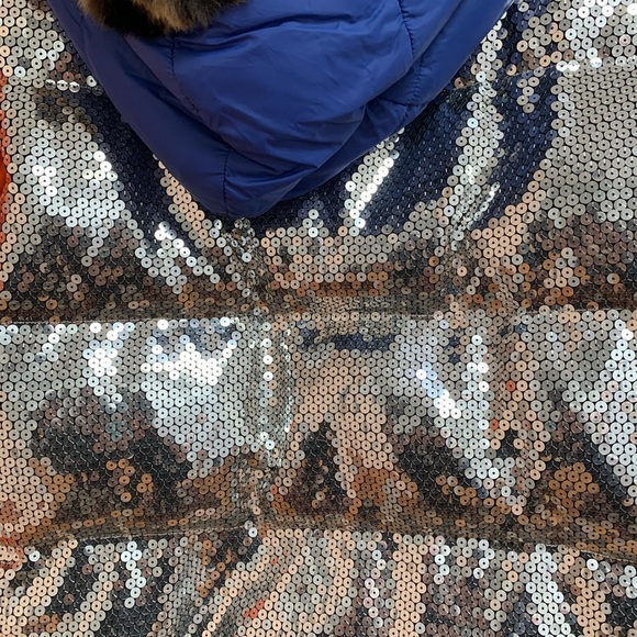 MOSCHINO x H&M 2018 Sequin-Accented Down Jacket - Picture 5 of 6